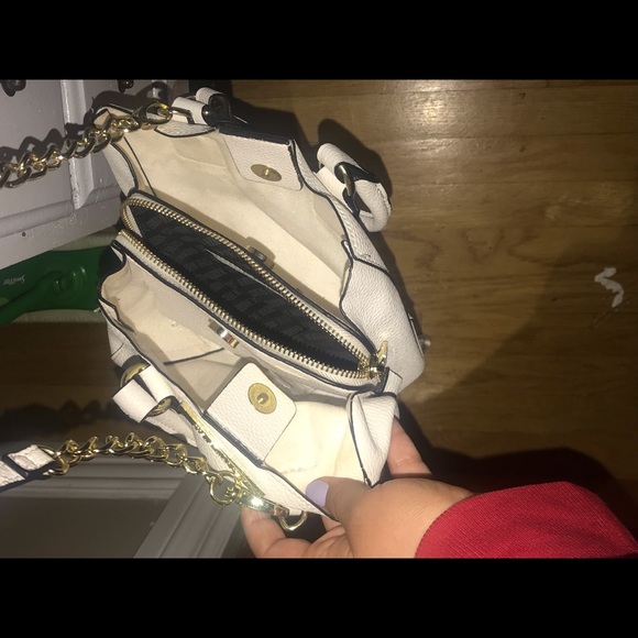 Steve Madden purse. - Picture 4 of 4